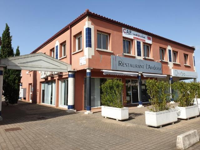 Pied A Terre Professionnel Au Coeur De 