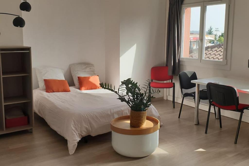 Pied A Terre Professionnel Au Coeur De 