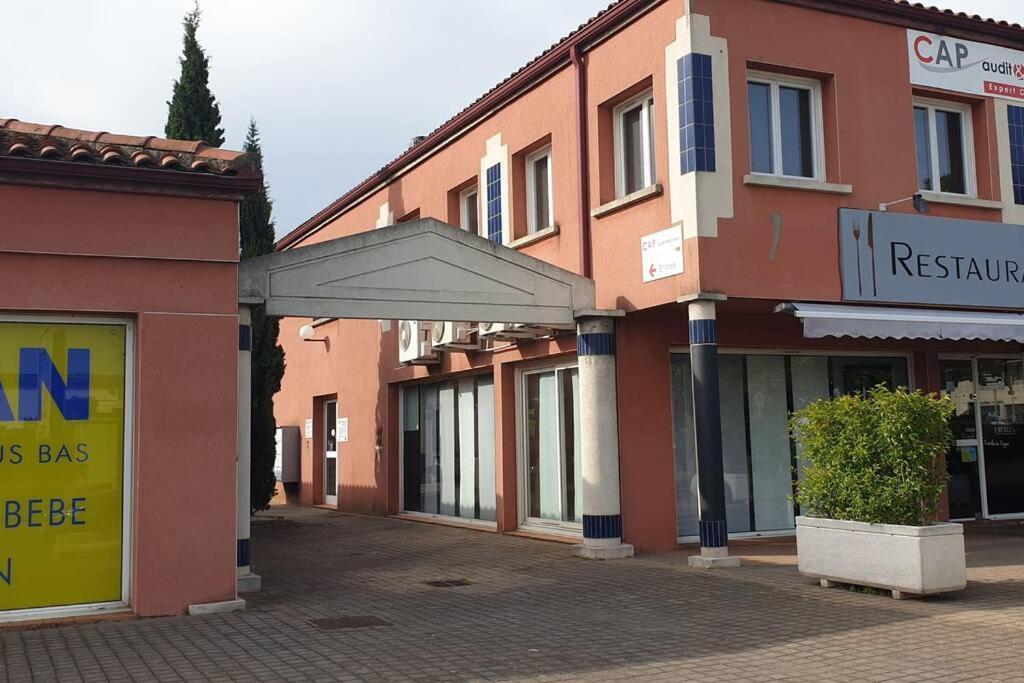Pied A Terre Professionnel Au Coeur De 